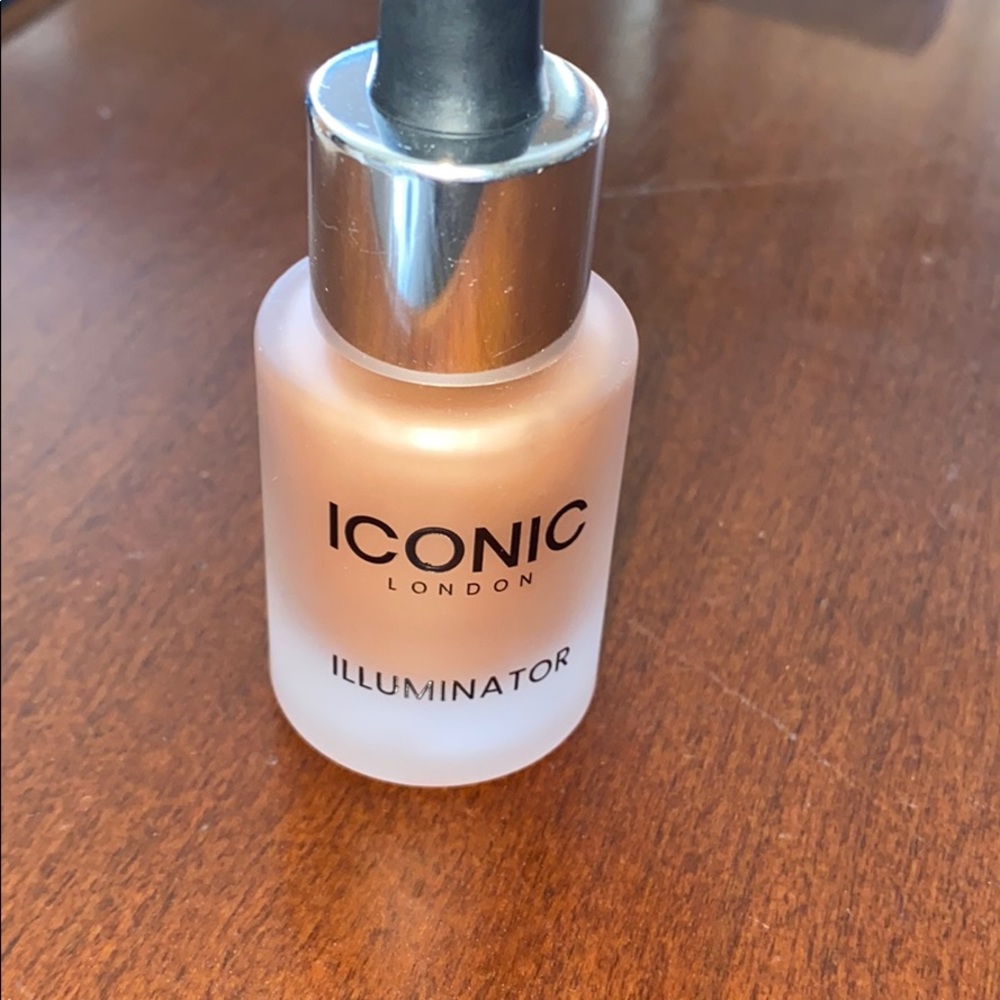 Opened NEVER USED ICONIC illumination “Original”